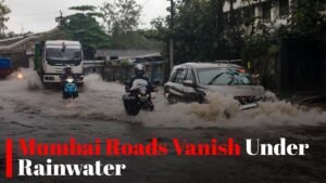 Mumbai Rains Leave Roads Under Water as Heavy Rain Disrupts Daily Life